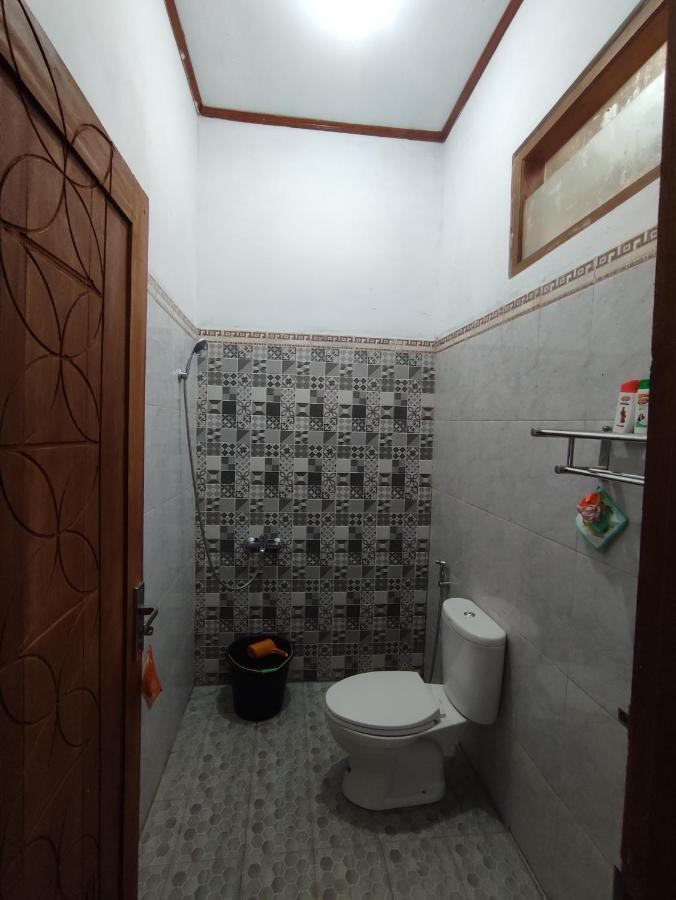 Romadhoni Homestay Магеланг Стая снимка